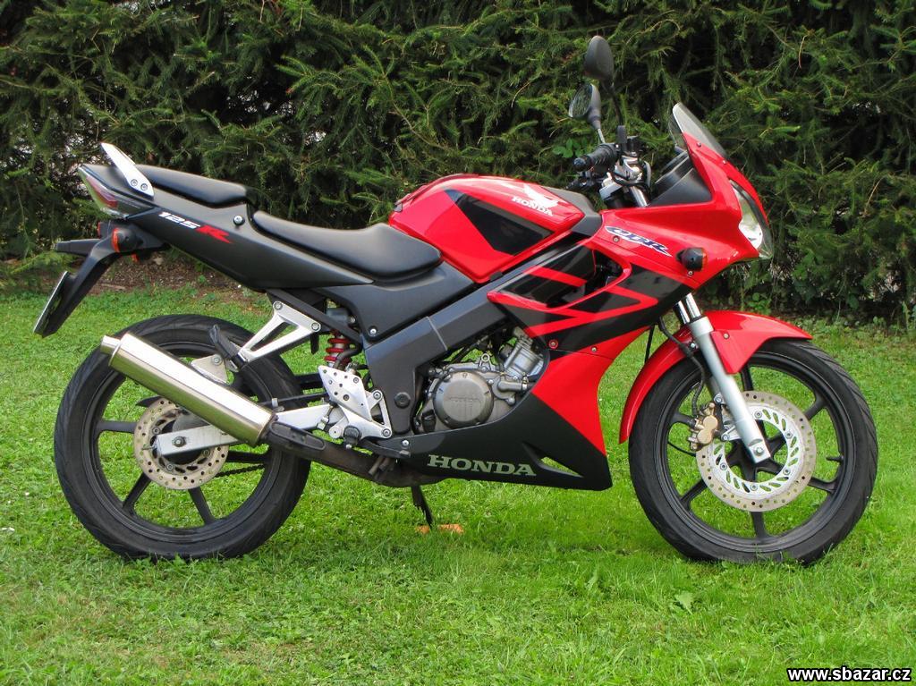 Honda CBR 125r.jpg